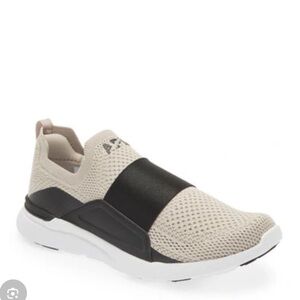 APL ATHLETIC PROPULSION LABS
Techloom Bliss Knit Running Shoes Sneakers Clay